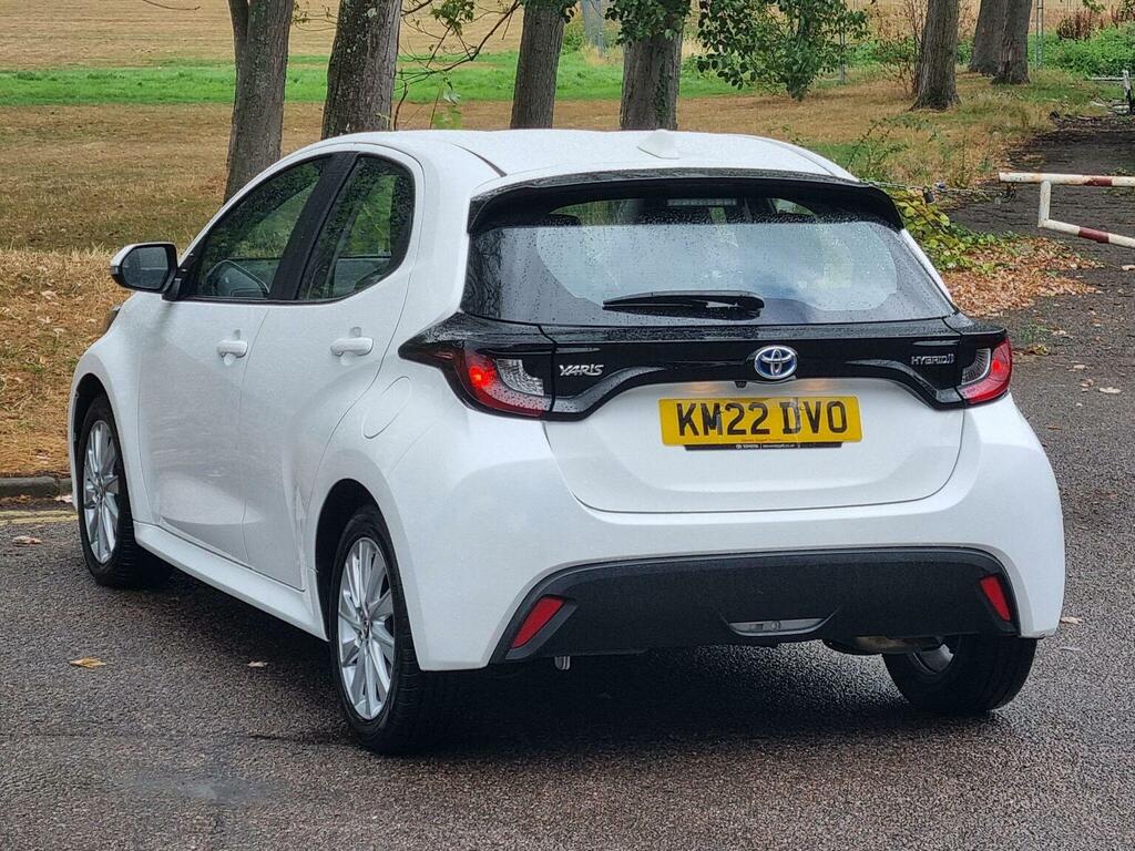 Toyota Yaris 1.5 Vvt-h Icon E-cvt Euro 6 Ss White #5