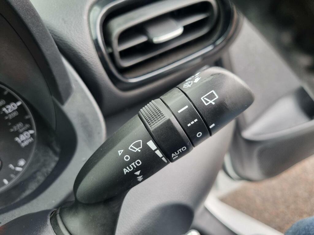 Toyota Yaris Hatchback #18