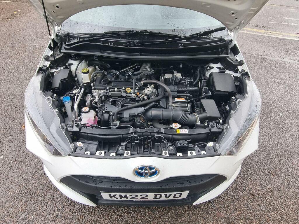 Toyota Yaris Hatchback #21