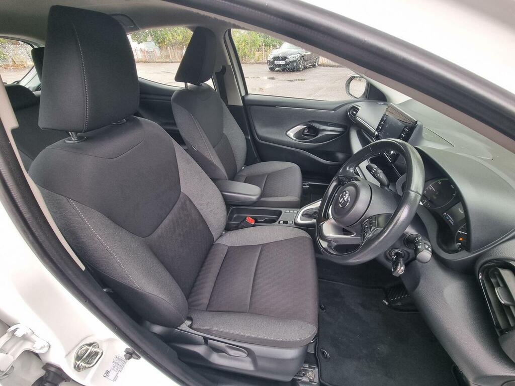Toyota Yaris Hatchback #12