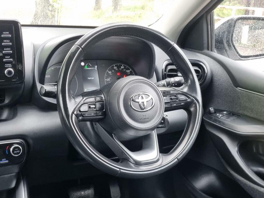 Toyota Yaris Hatchback #28