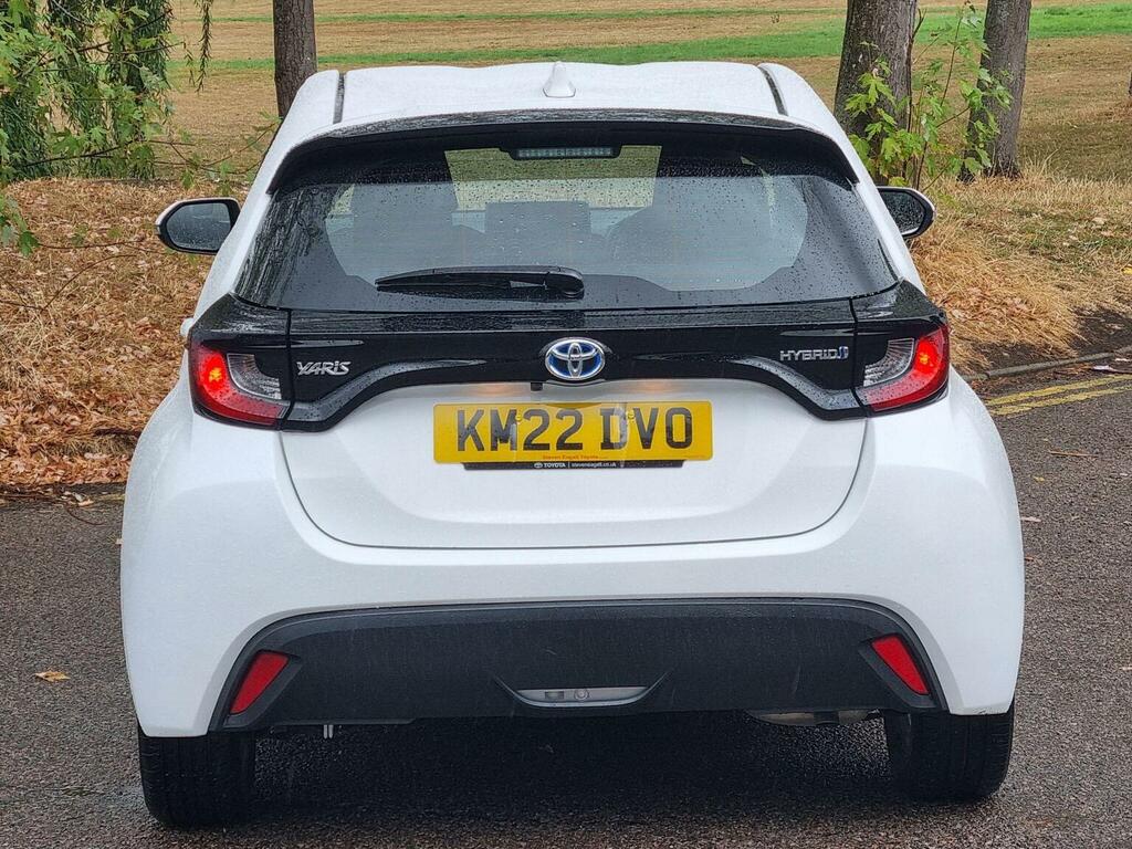 Toyota Yaris 1.5 Vvt-h Icon E-cvt Euro 6 Ss White #6