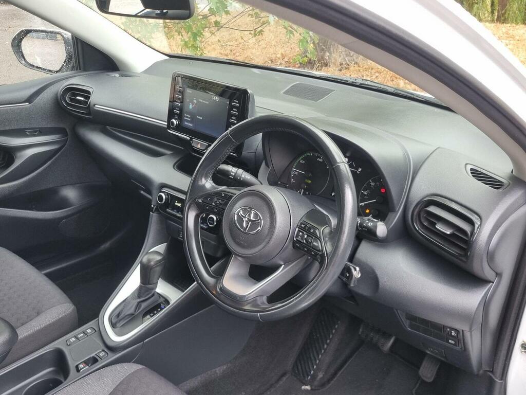Toyota Yaris Hatchback #11