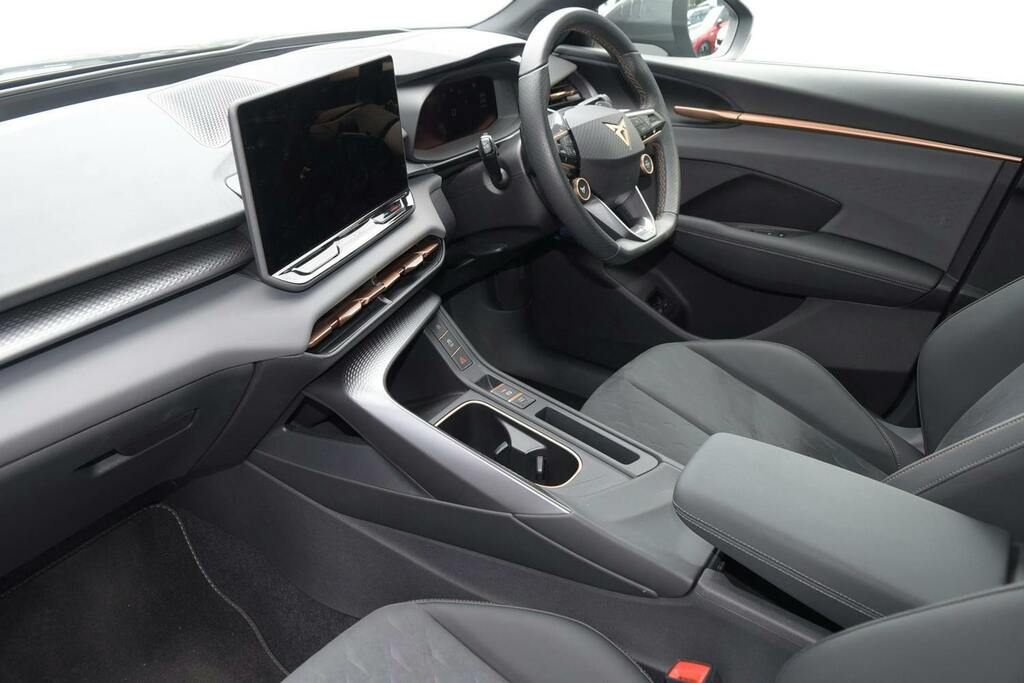 Cupra Terramar 1.5 Ehybrid 25.8Kwh V2 Suv Plug In Hybr Grey #2
