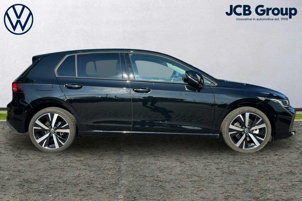 Volkswagen e-Golf 1.5 Tsi Ehybrid 19.7Kwh Match Hatchback Black #4