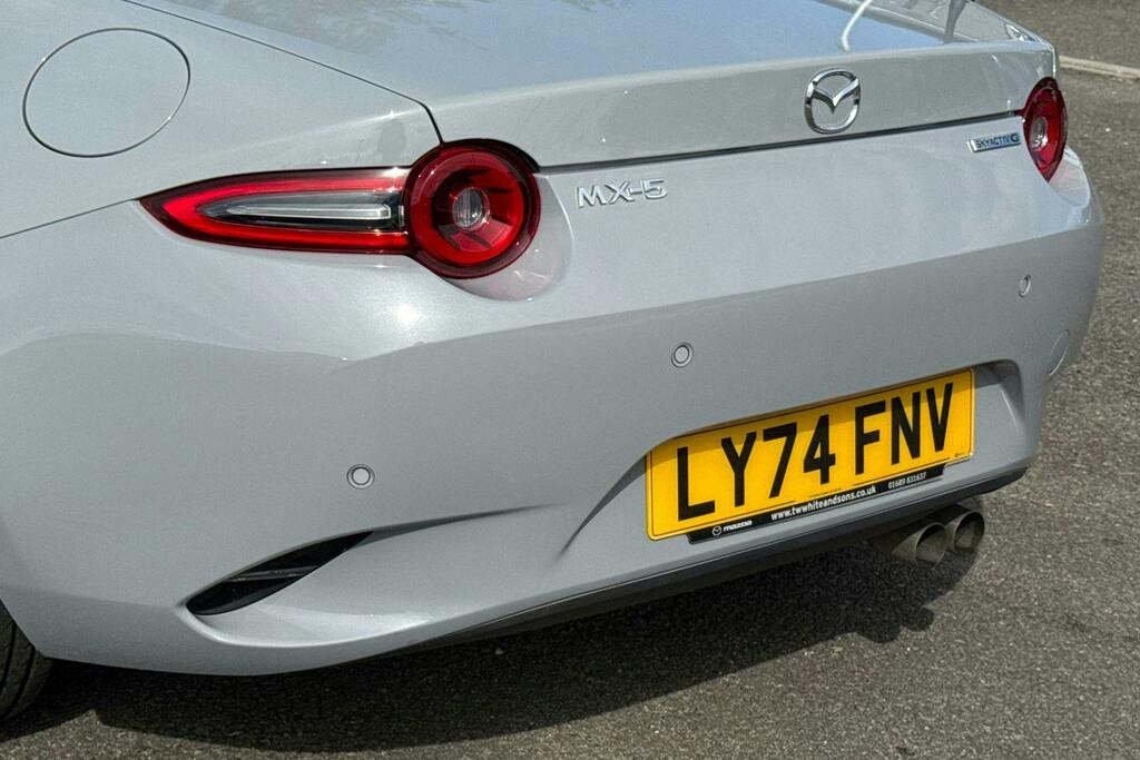 Mazda MX-5 Exclusive-line Red #34