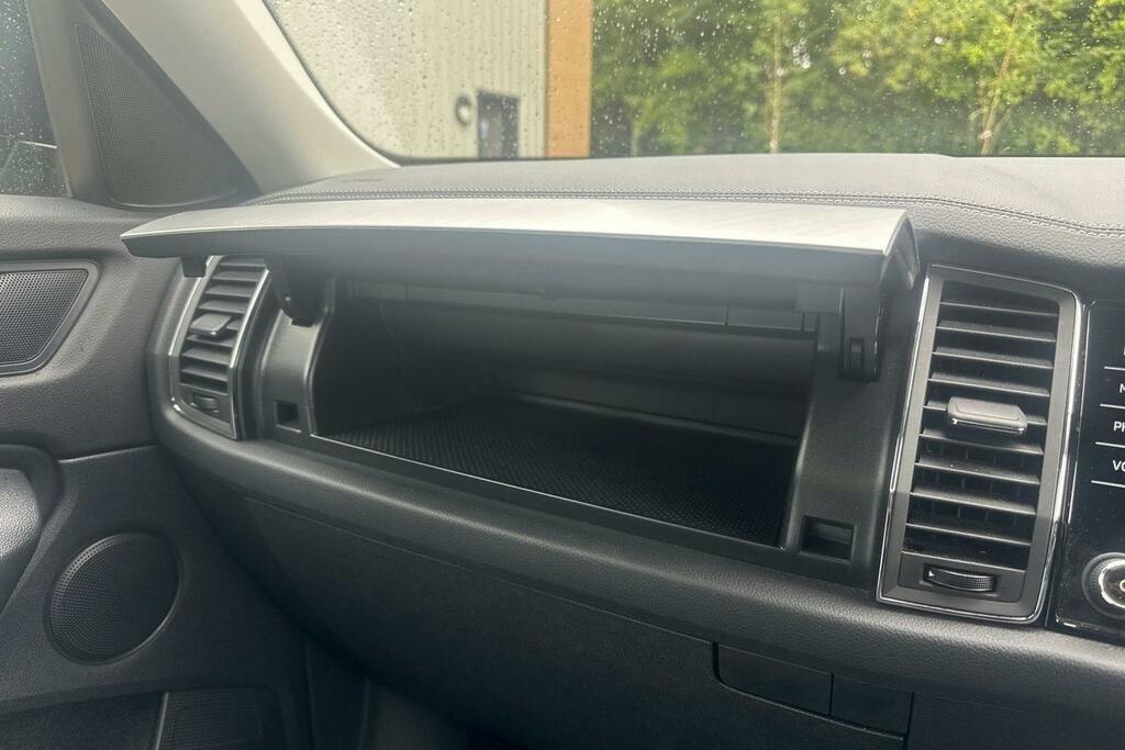 Skoda Kodiaq Sportline 7 Seats 1.5 Tsi 150 Ps Dsg Blue #48