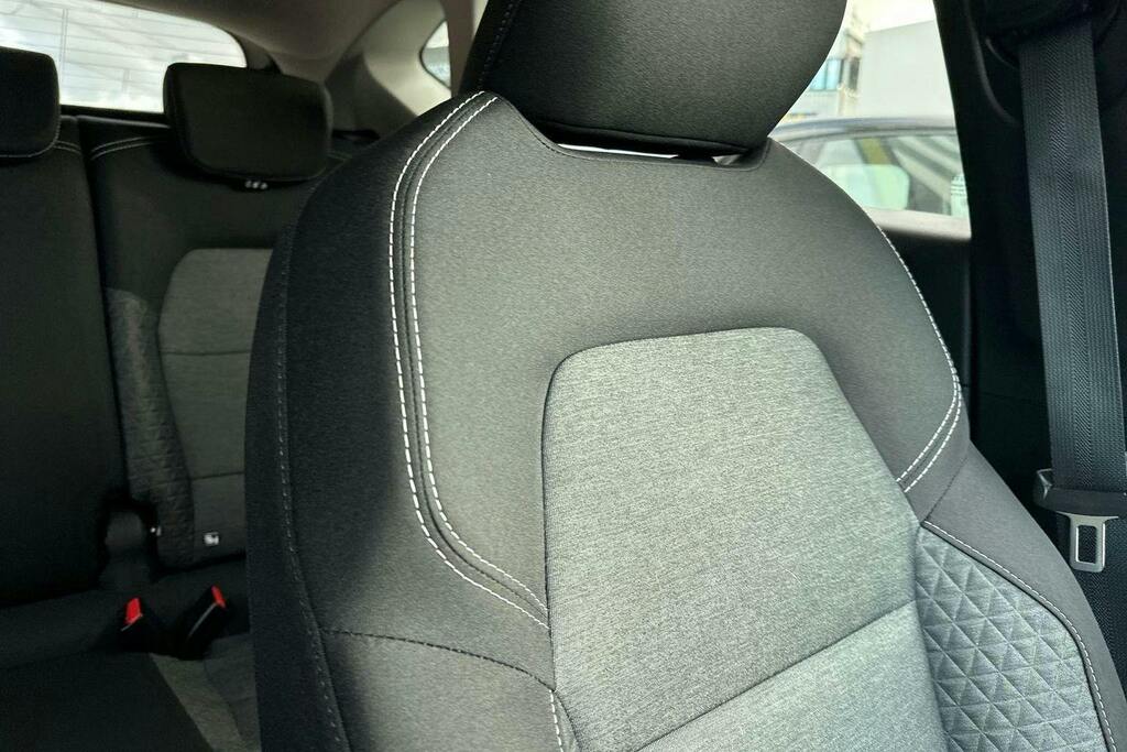 Renault Captur Evolution Black #19