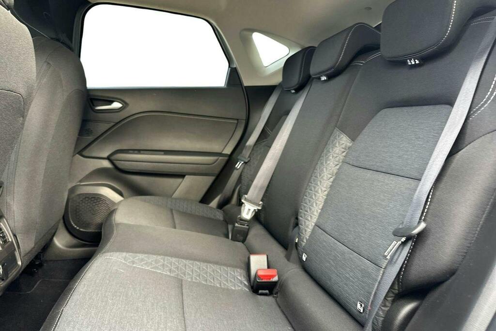 Renault Captur Evolution Black #9