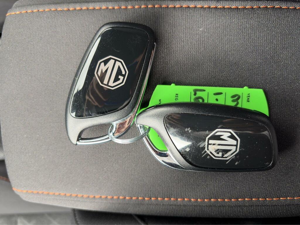 MG MG3 Hatchback Black #30