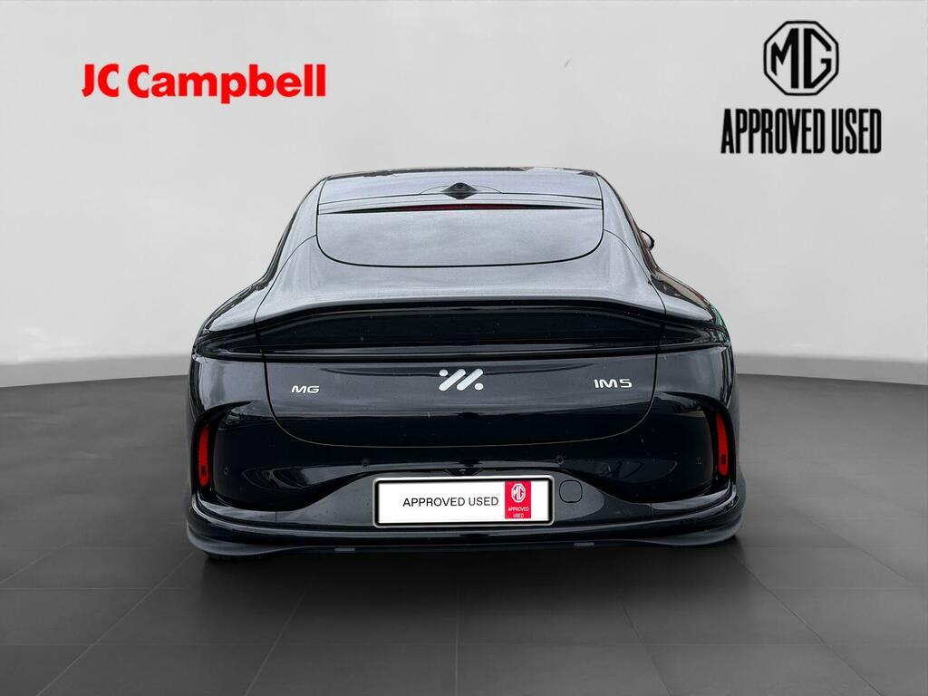 MG IM5 100Kwh Long Range Saloon Black #6