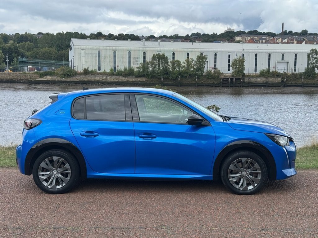 Peugeot e-208 Hatchback BN22GFZ Blue #6