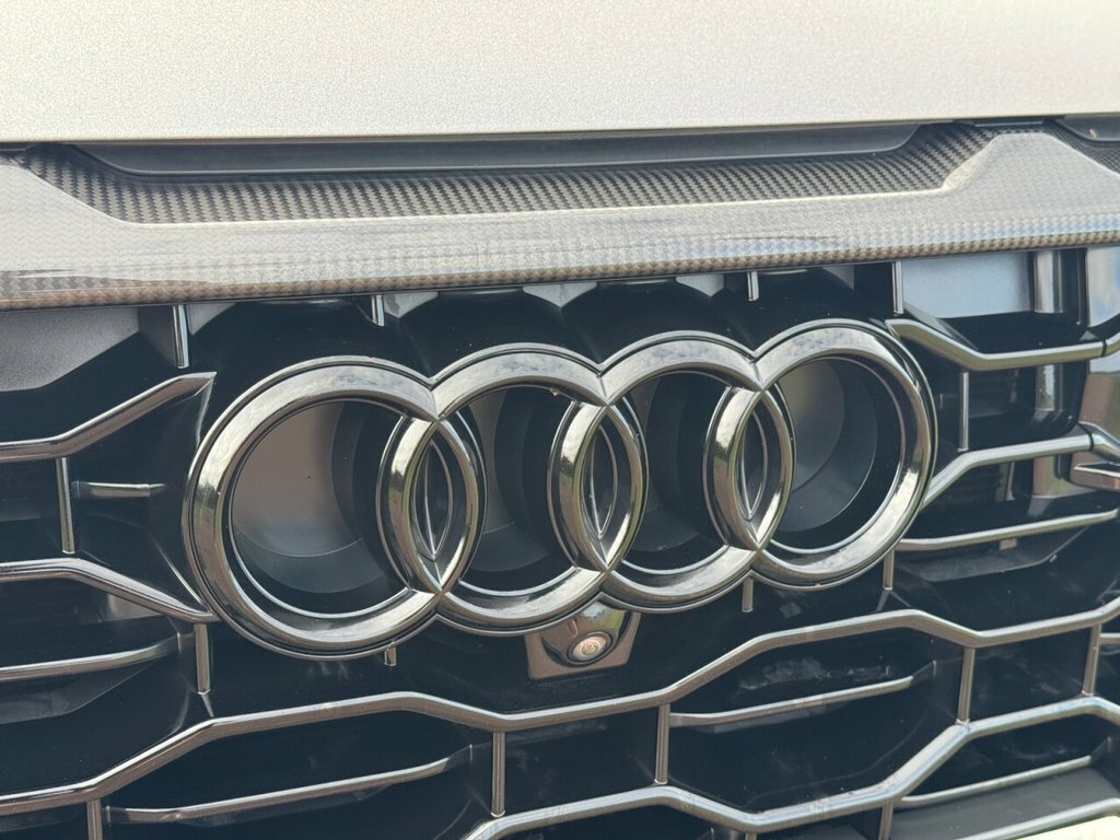 Audi RSQ8 4L Carbon Black Blue #5