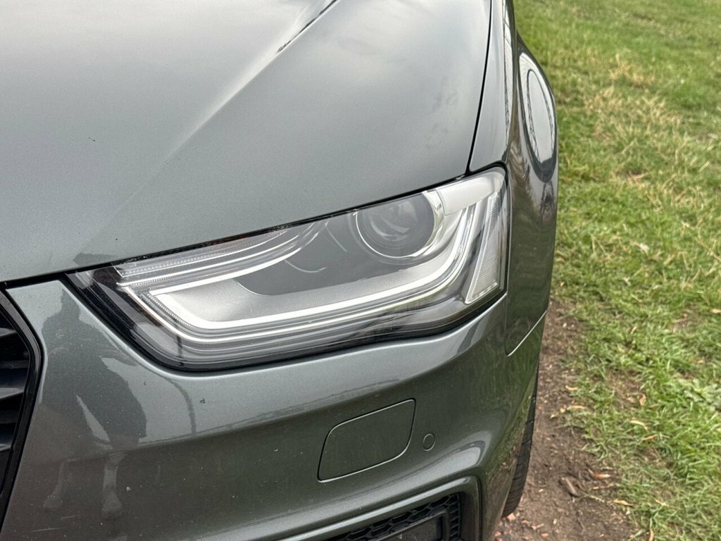 Audi A4 2L Black Edition Grey #3