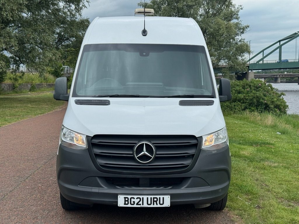 Mercedes-Benz Sprinter 2.1L Progressive BG21URU White #2