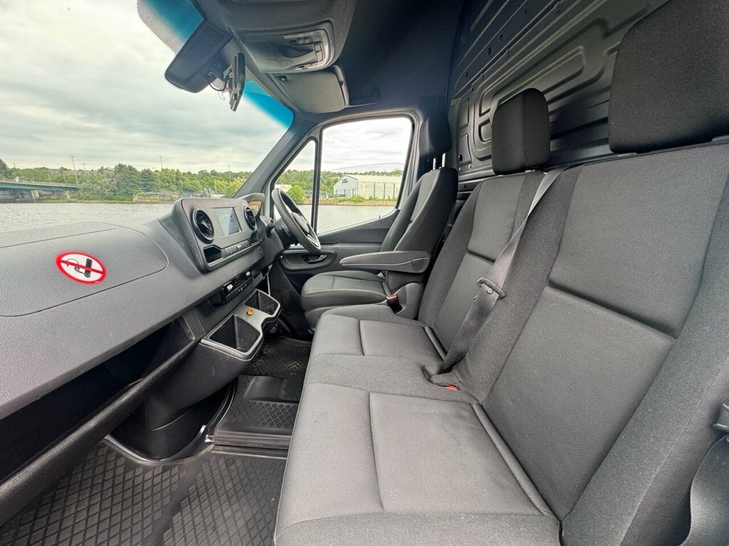 Mercedes-Benz Sprinter Sprinter 314 Progressive Cdi White #33