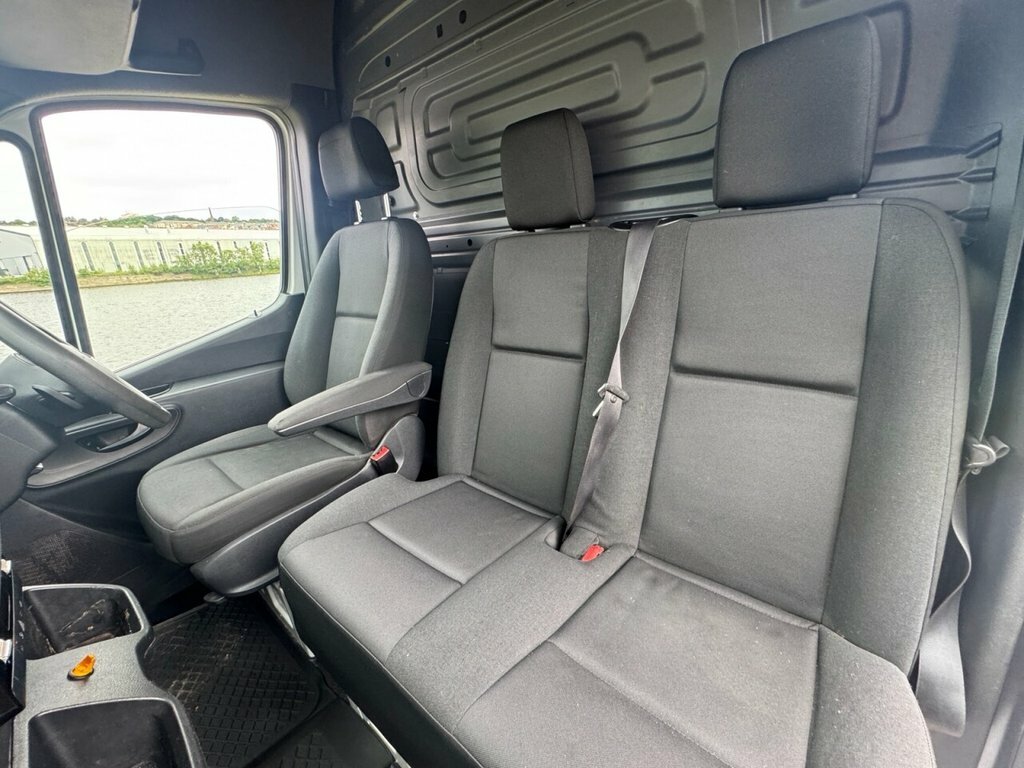 Mercedes-Benz Sprinter Sprinter 314 Progressive Cdi White #35