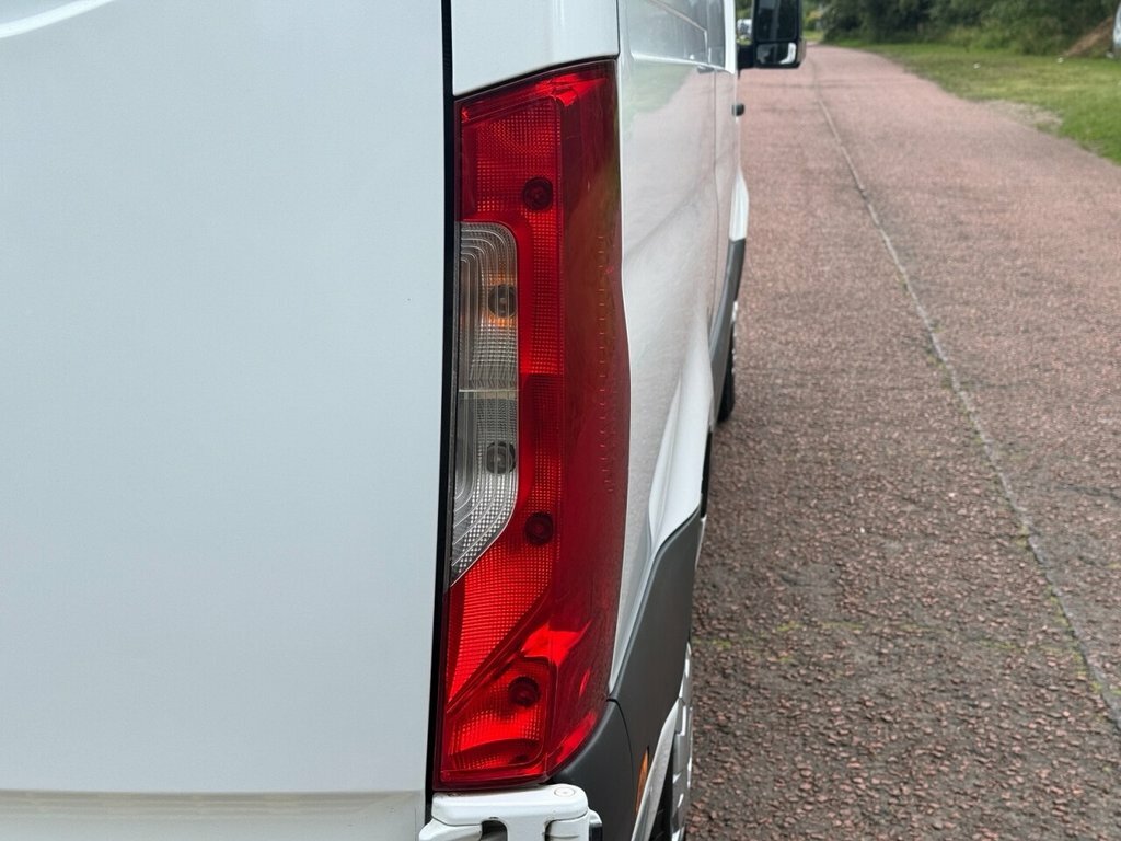 Mercedes-Benz Sprinter Sprinter 314 Progressive Cdi White #14
