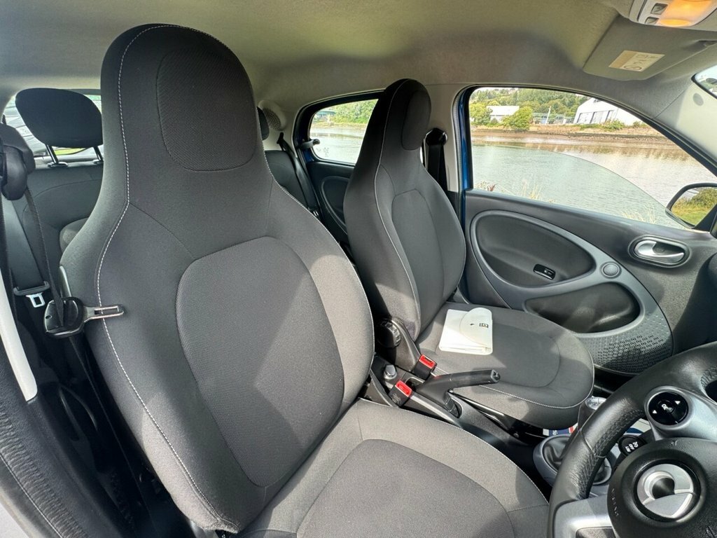 Smart Forfour Hatchback White #18