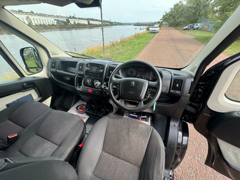 Peugeot Boxer  White #11