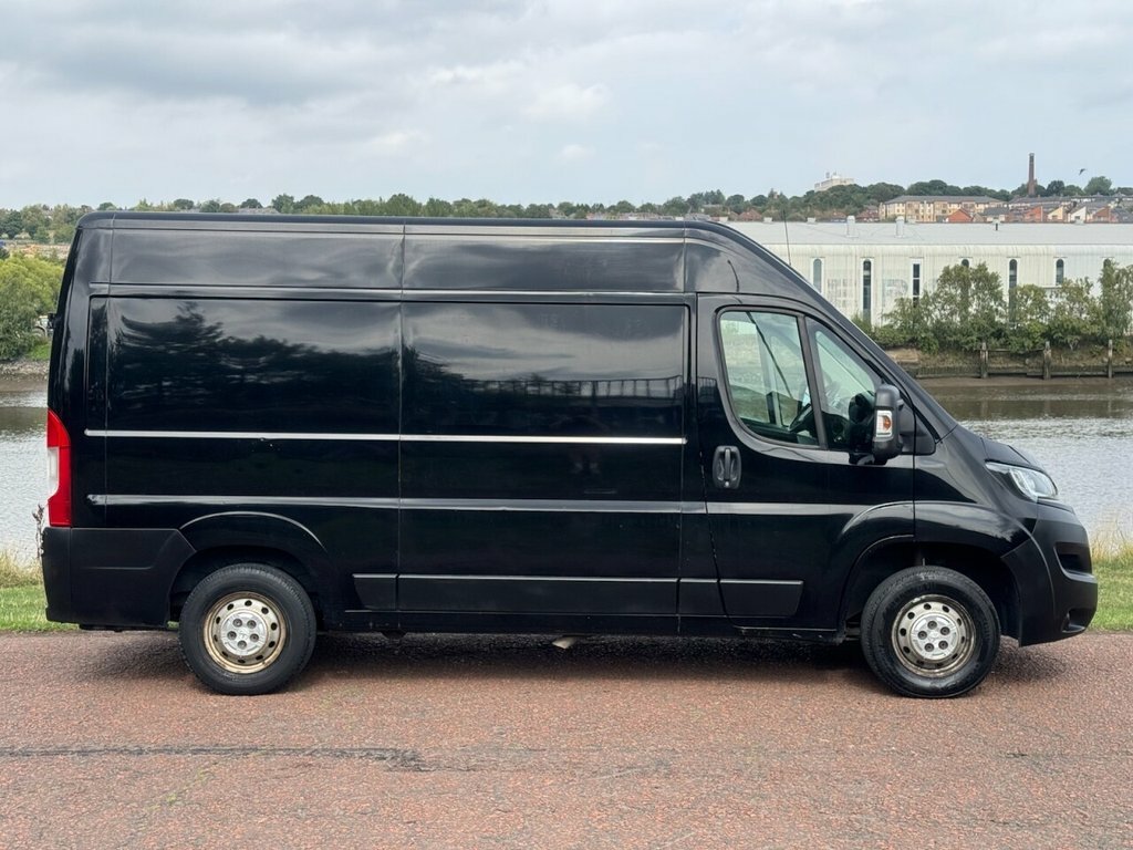 Peugeot Boxer  White #5