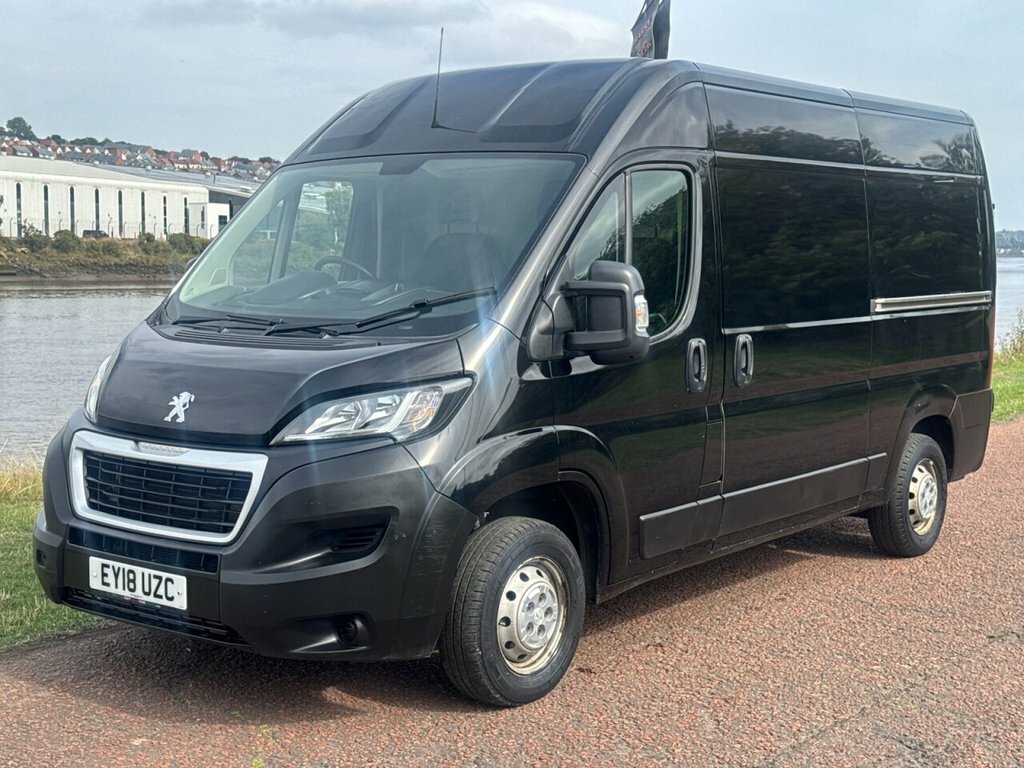 Peugeot Boxer  White #25