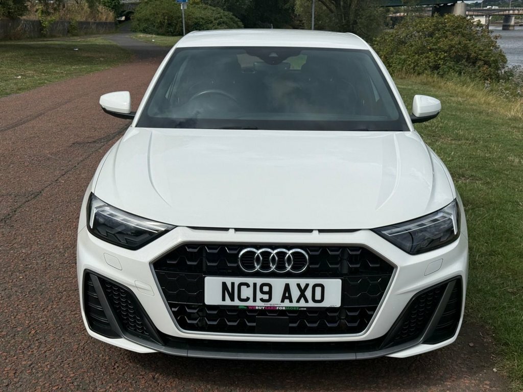Audi A1 1L S Line White #2