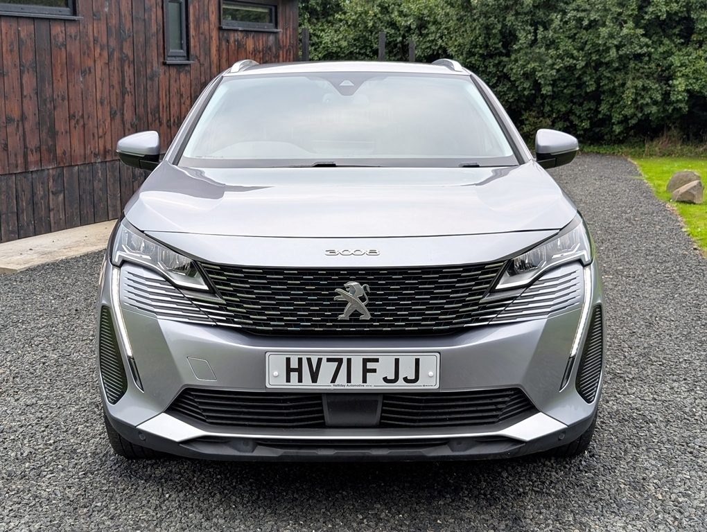 Peugeot 3008 1.5Bhdi 130Hp Allure Premium Grey #2