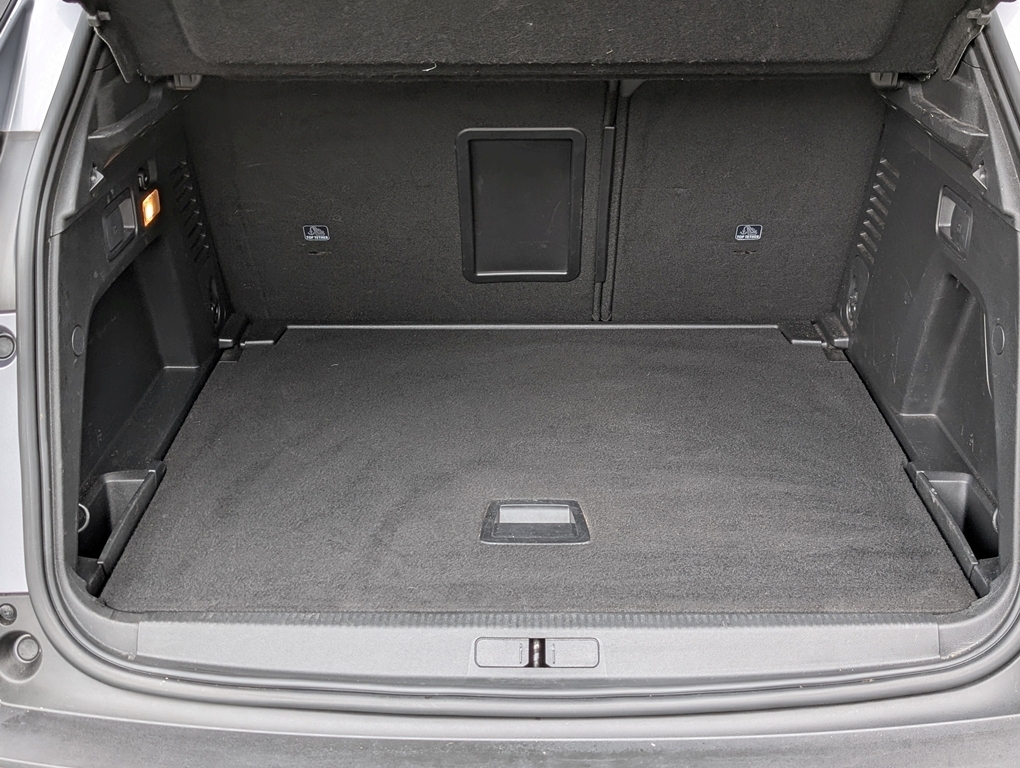 Peugeot 3008 1.5Bhdi 130Hp Allure Premium Grey #6