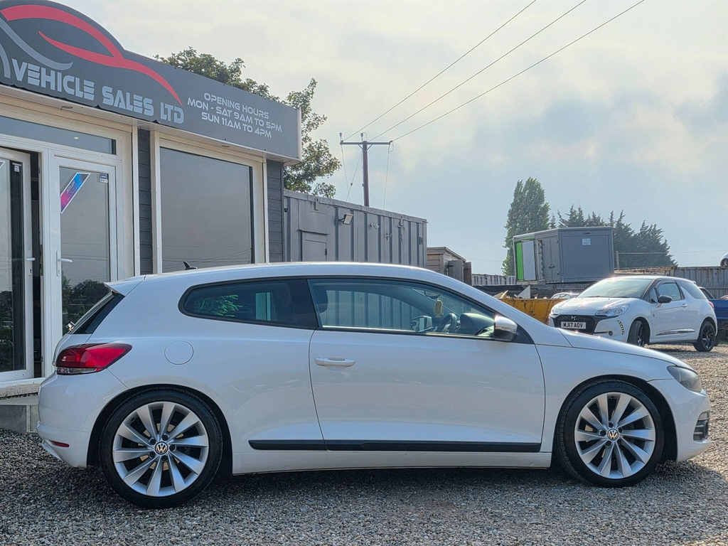 Volkswagen Scirocco 2.0 Tdi Bluemotion Tech Gt Euro 5 Ss AF61HHG  #4