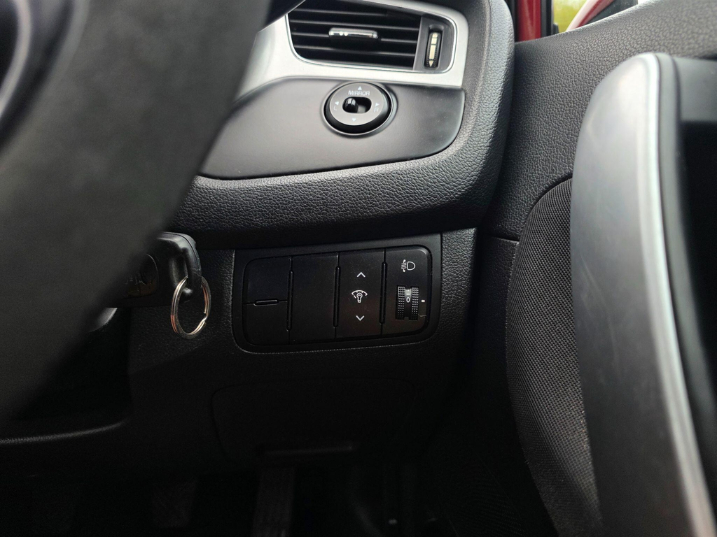 Kia Ceed 1 White #29