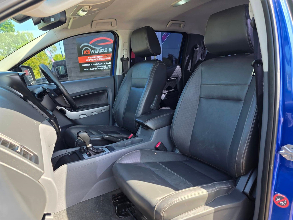 Ford Ranger Wildtrak Black #32