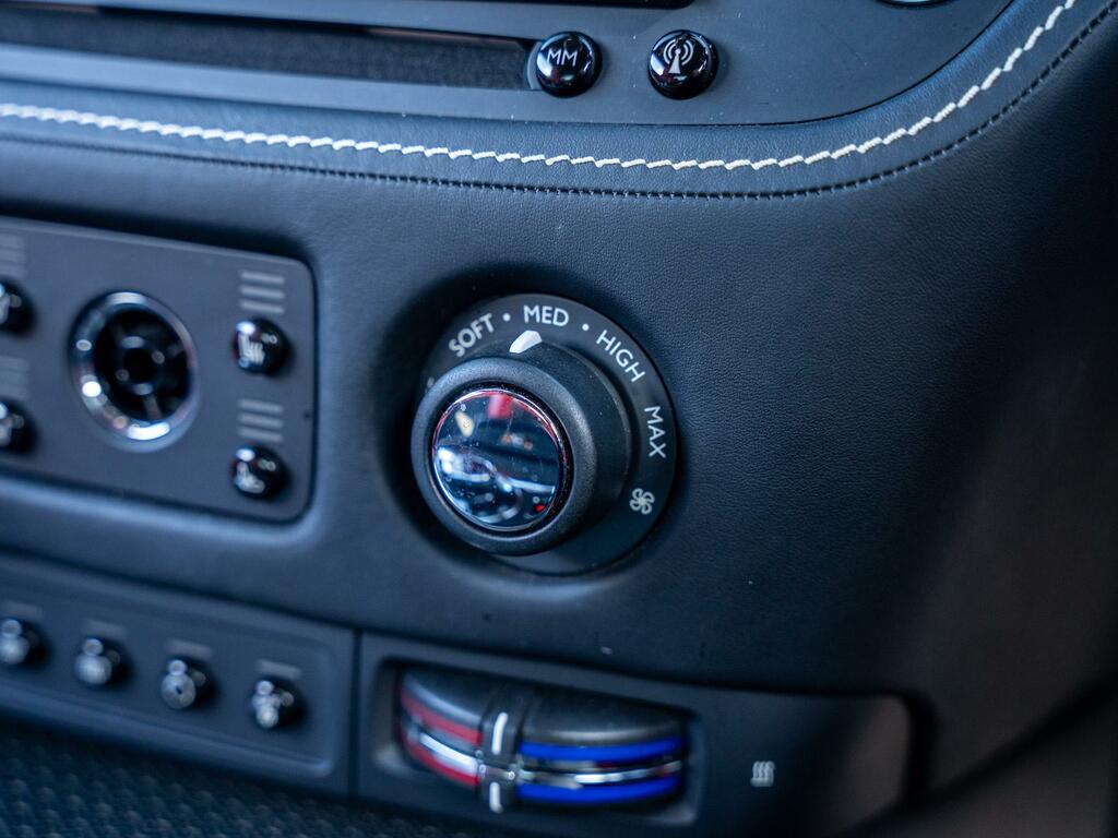 Rolls-Royce Wraith 6.6L Null Black #8