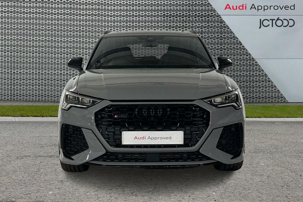 Audi RS Q3 Vorsprung Black #8