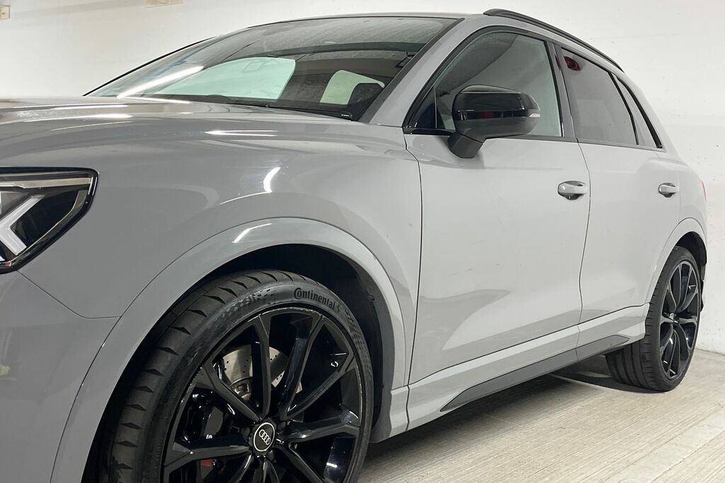 Audi RS Q3 Vorsprung Black #40