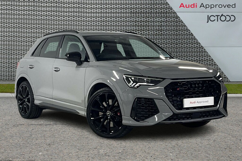 Audi RS Q3 Vorsprung Black #1