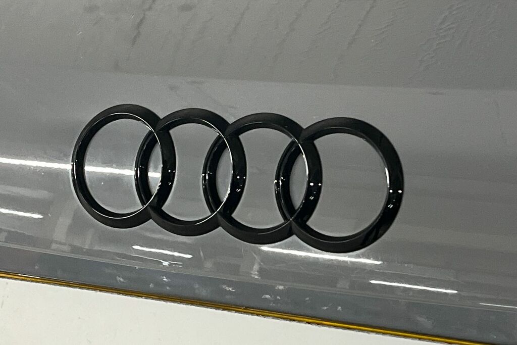 Audi RS Q3 Vorsprung Black #33