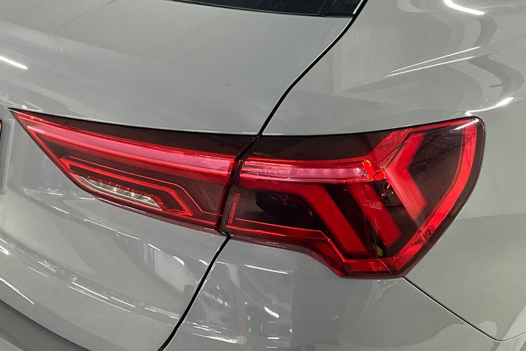Audi RS Q3 Vorsprung Black #18