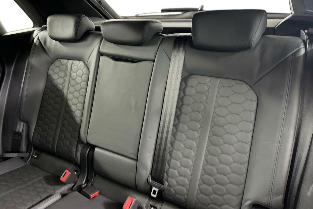 Audi RS Q3 Vorsprung Black #9