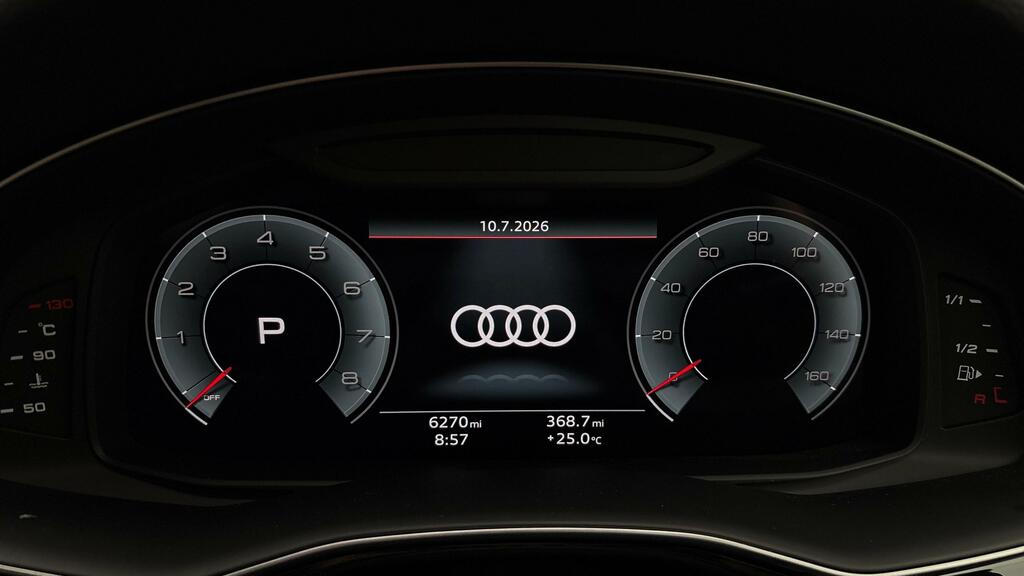 Audi Q8 Launch Edition Black #9