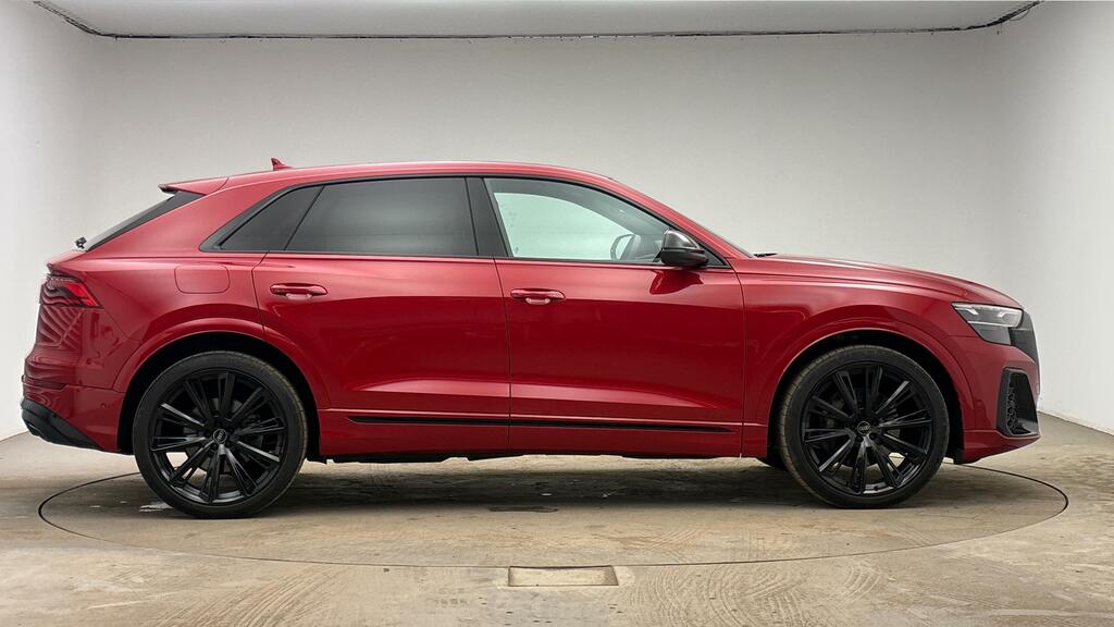 Audi Q8 Launch Edition Black #4