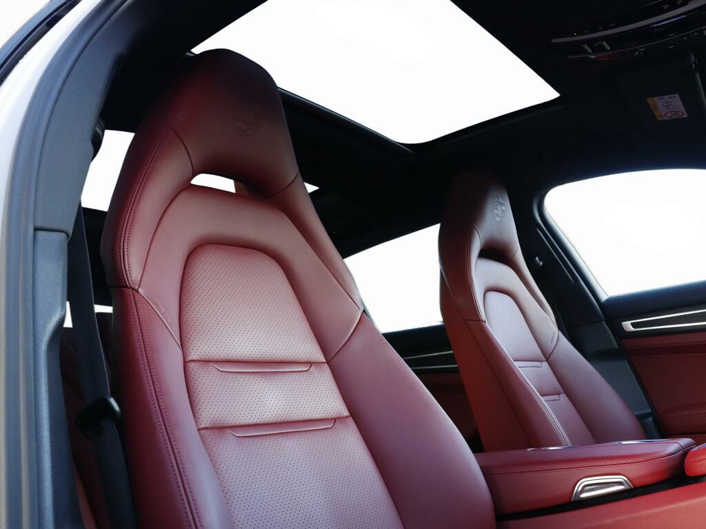 Porsche Panamera Automatic Green #33