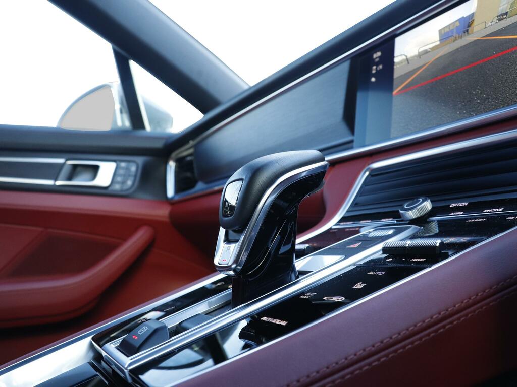 Porsche Panamera Automatic Green #31