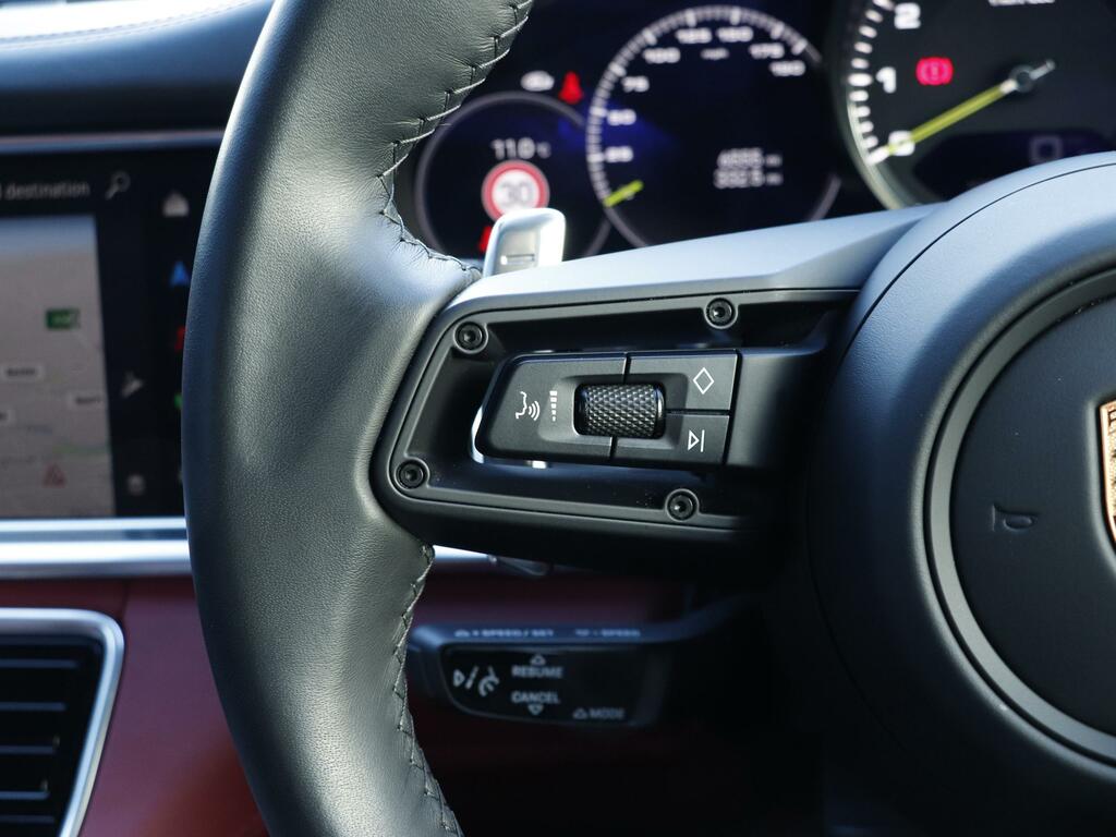 Porsche Panamera Automatic Green #19