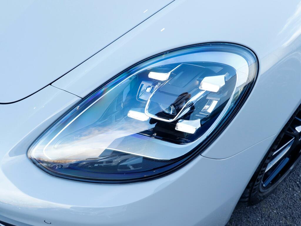 Porsche Panamera Automatic Green #10