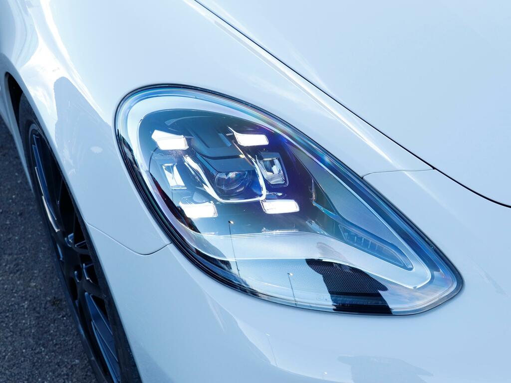 Porsche Panamera Automatic Green #9