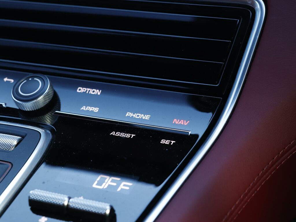 Porsche Panamera Automatic Green #22