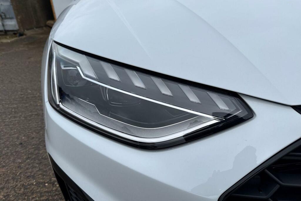 Audi A4 S Line White #19