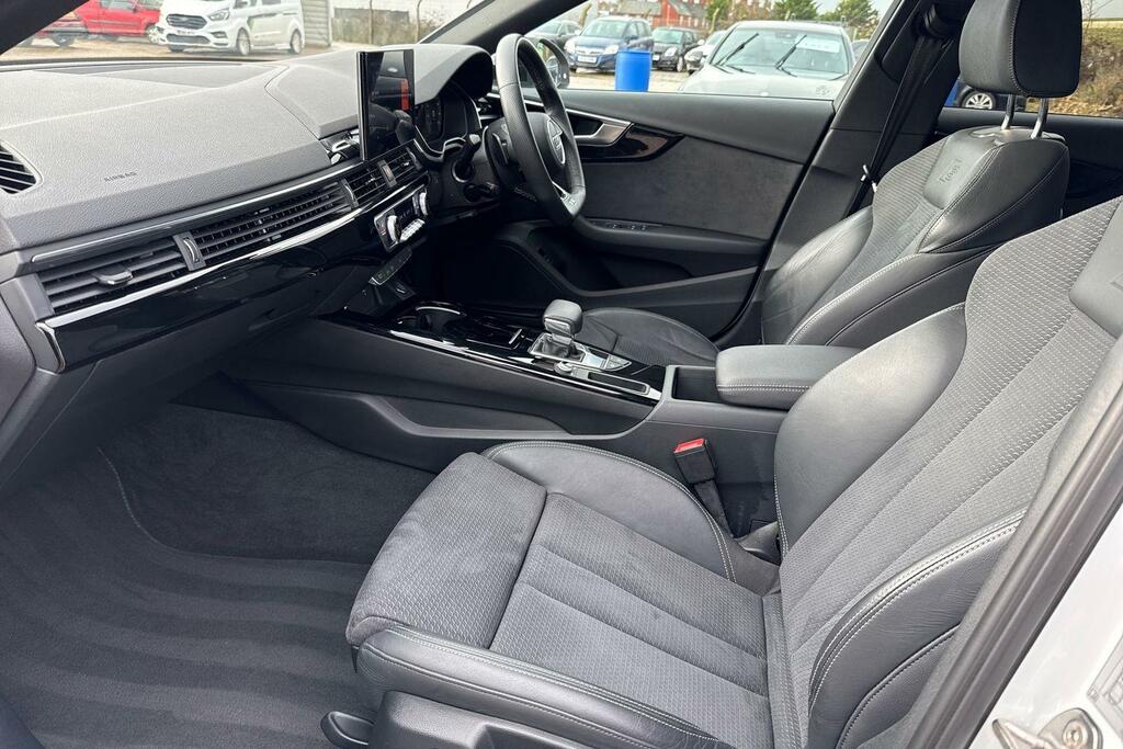 Audi A4 S Line White #26