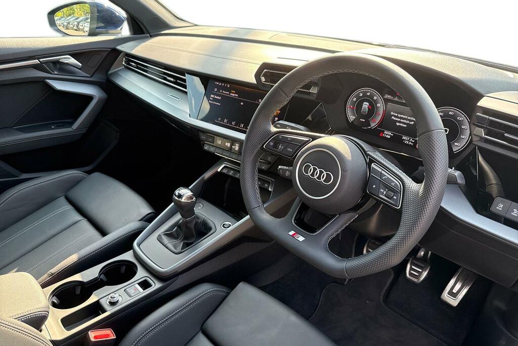 Audi A3 1.5 Tfsi Black Edition Sportback Grey #6